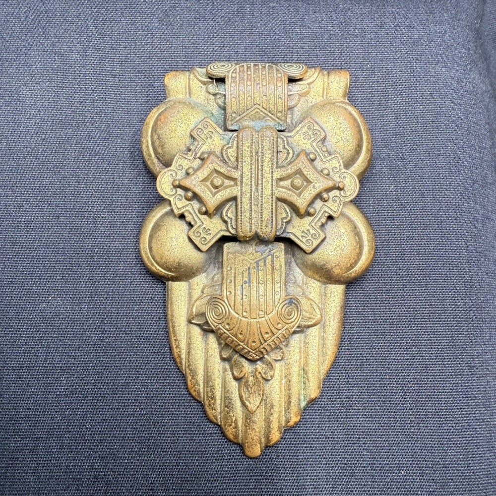 Antique 1930s Art Deco Brass Dress Clip Gothic Architectural Shield Fur Clasp‎